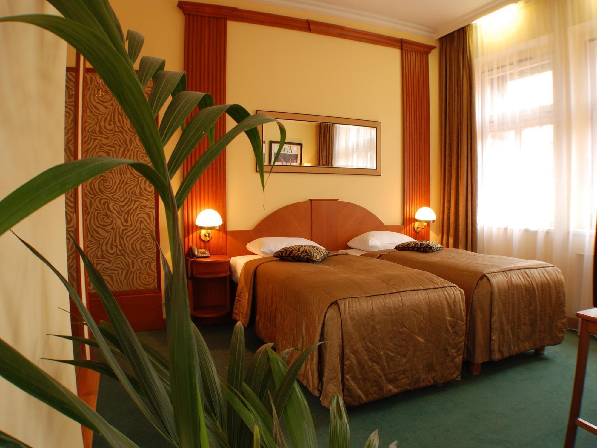 Ea Hotel Royal Esprit Prague Bilik gambar